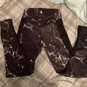Buff Bunny Black Marble Leggings